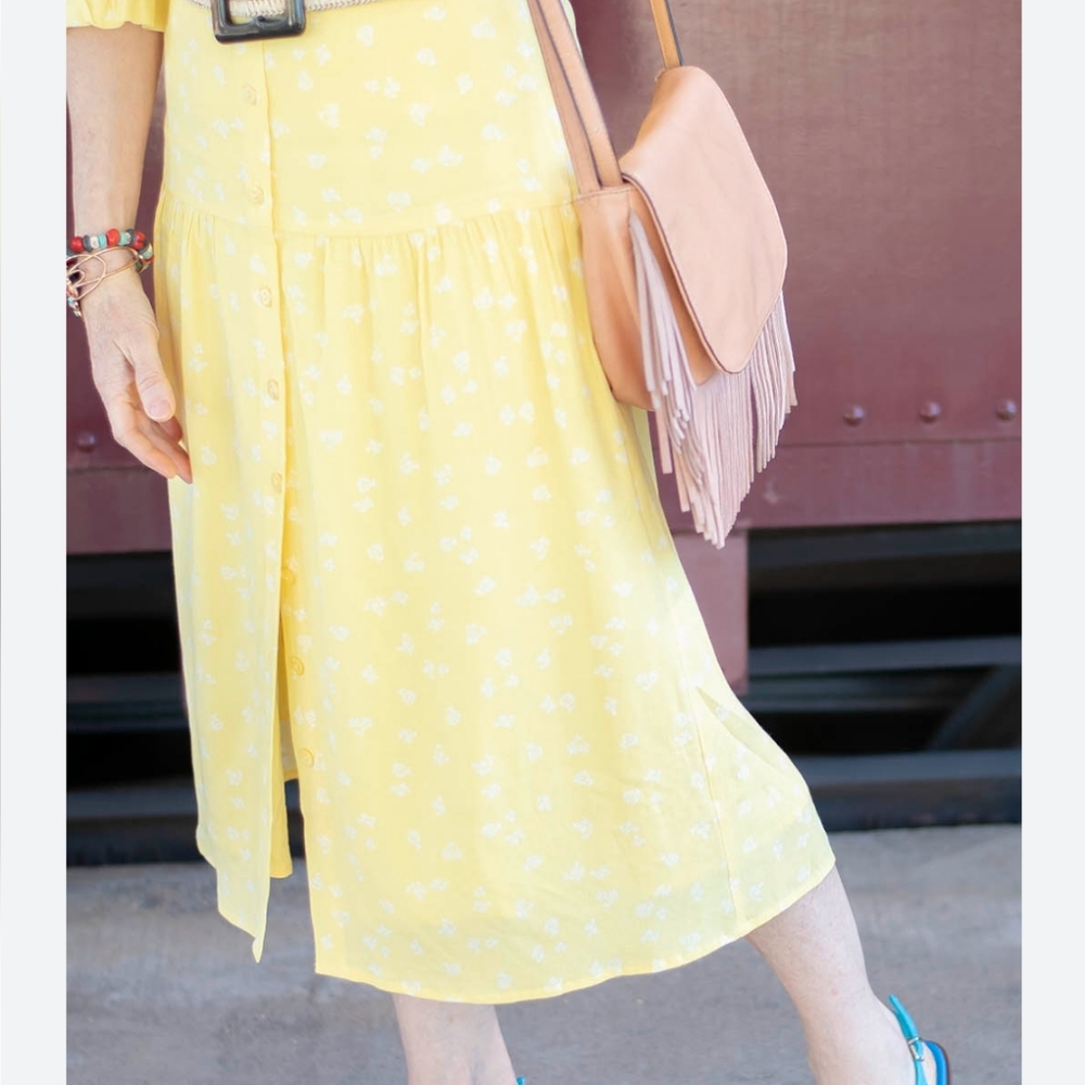 Elodie Yellow White Tiny White Floral Pattern Button Front Skirt Size Small